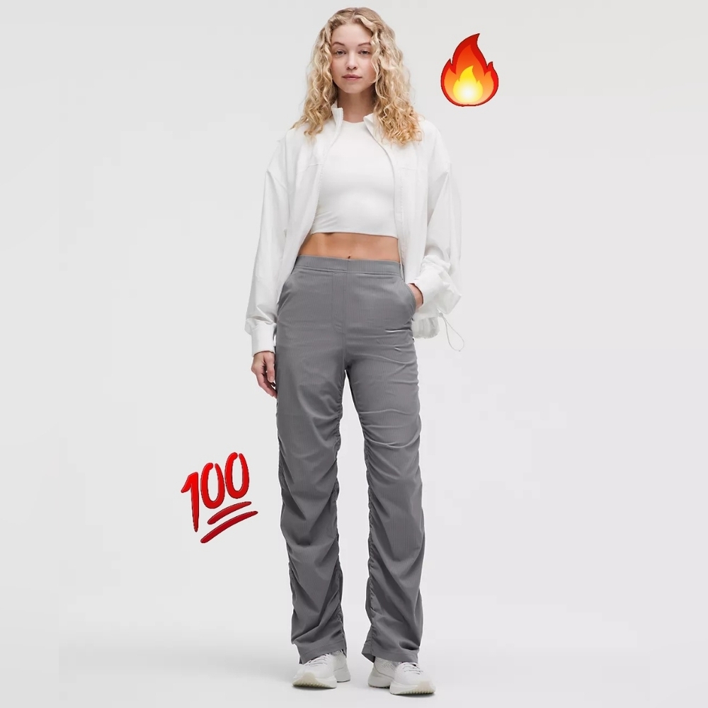 NWT Lululemon Dance Studio High-Rise Flared Pant (XS Gray)